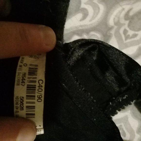 Bras - Picture 7 of 7